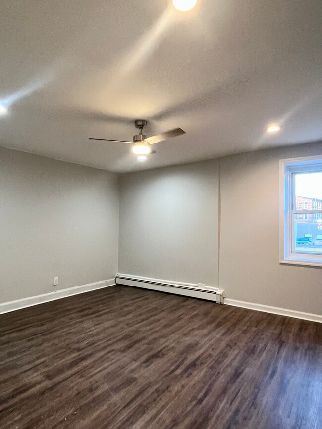 Photo - 23 Pompton Rd Unit BE