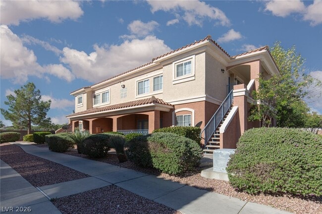 Building Photo - 10553 Pine Glen Ave Unit 205
