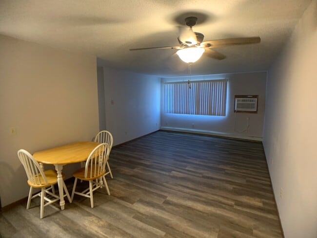 Photo - Kaeding Apartments - 337 Unidad 6