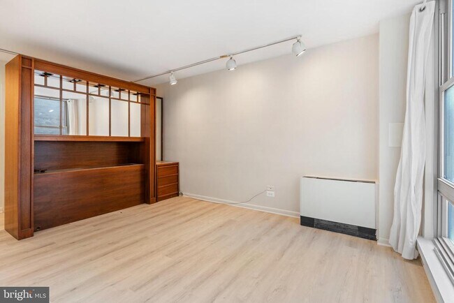 Photo - 1260 21st St NW Unit 709