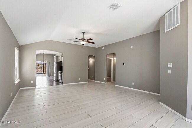 Photo - 14609 Carlo Alvarado Dr