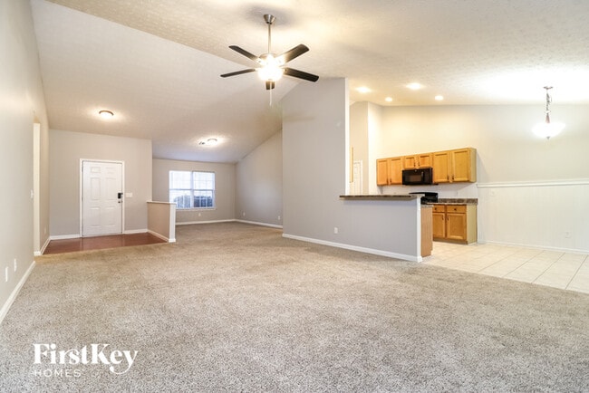 Photo - 413 Crested View Dr