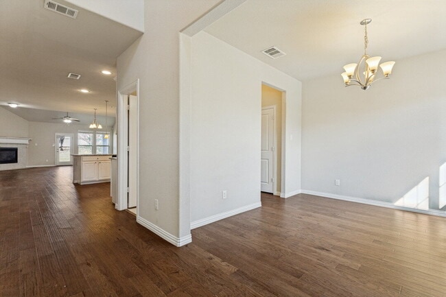 Photo - "Spacious 5-Bedroom Oasis with Granite Elegance and Hardwood Charm in Fort Worth!"