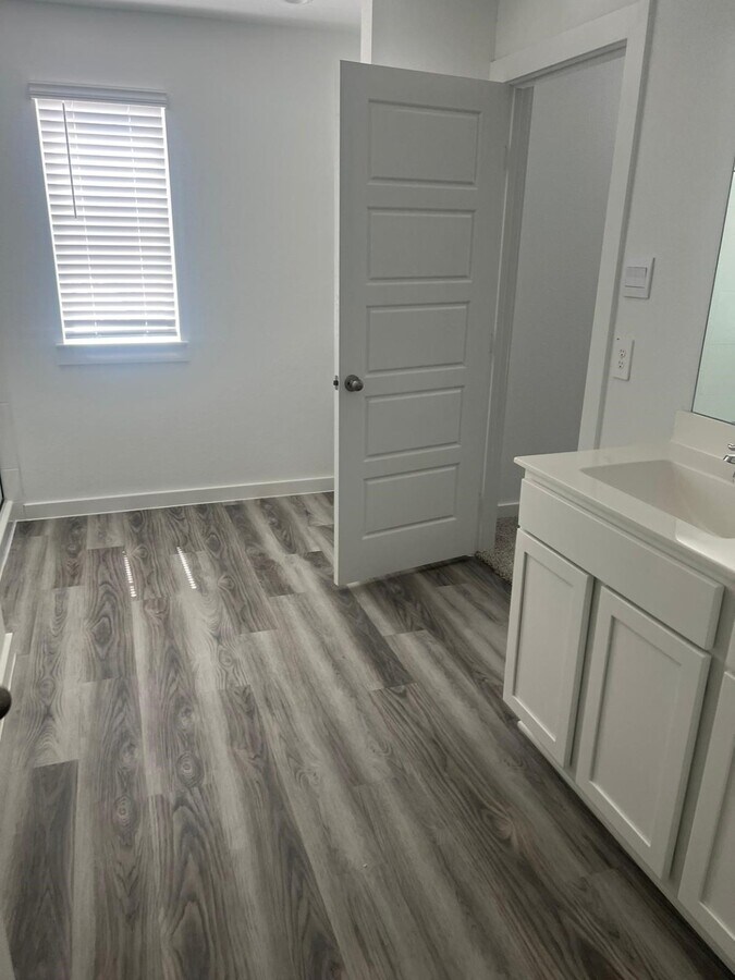 Photo - 10519 Hadley Pk Trl
