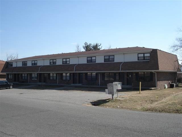 Primary Photo - 201-231 Glenn St Apartments