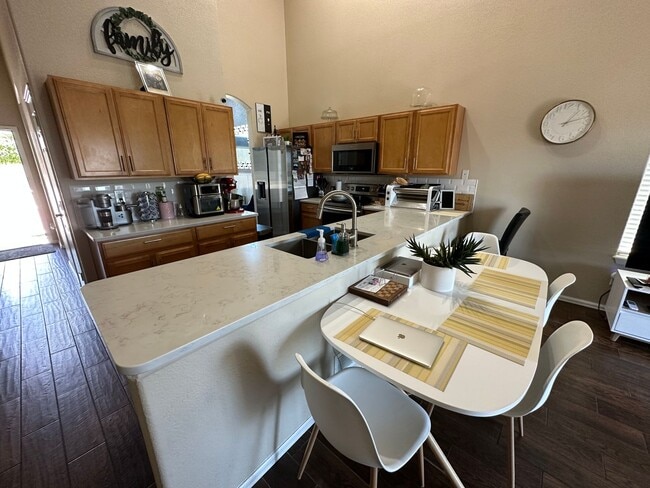 Photo - Stunning 4-bedroom 4-bathroom Home Close to Fort Carson, Schriever AFB, and Peterson SFB!!!