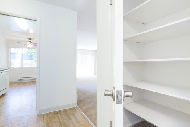 Photo - The Glens Apartments