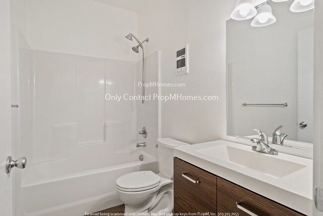 Photo - Charming One Bedroom Unit in the Heart of NE! Unidad B