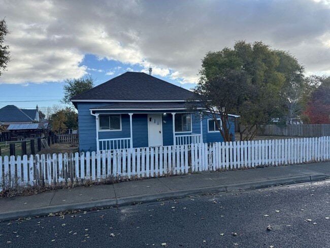 Photo - Relaxed Living in West Ellensburg