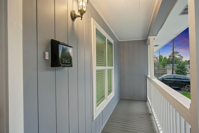 Photo - 4808 Terry St