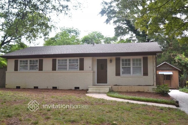 Building Photo - 1142 Eastview Dr Rental