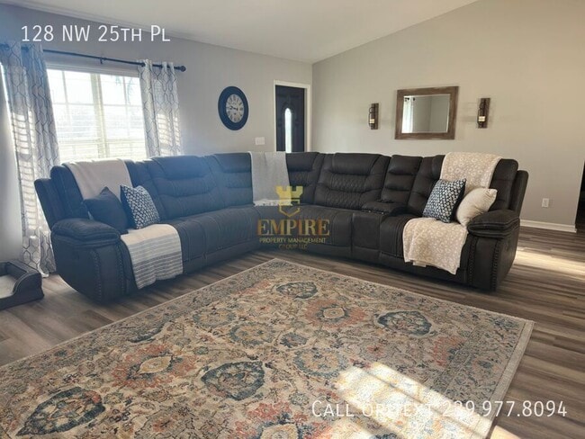 Photo - 128 NW 25th Pl