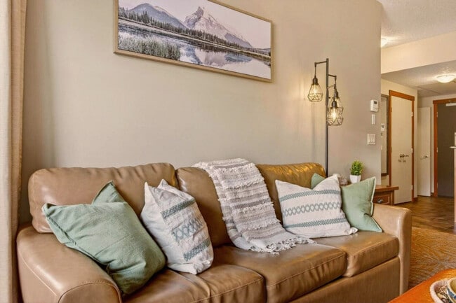 Building Photo - 170 Kananaskis Way