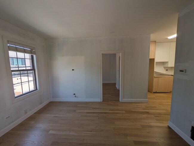 Photo - 1835 N Bissell St Unidad 2R