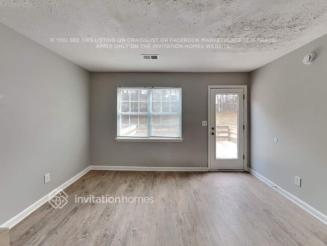 Photo - 2035 Amberly Glen Way