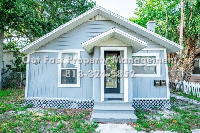 Photo - 2625 4th Ave S