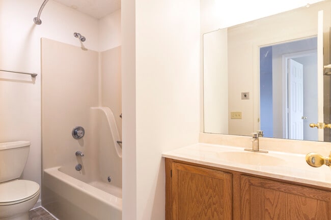 Longview Oaks Apartments