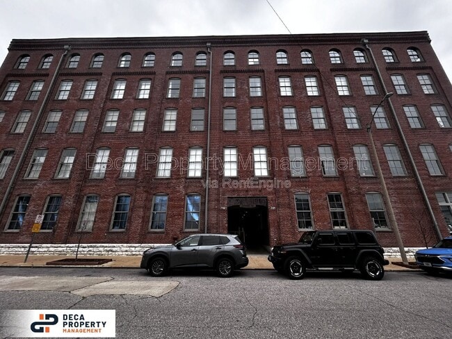 Building Photo - 721 N 17th St Unit 204