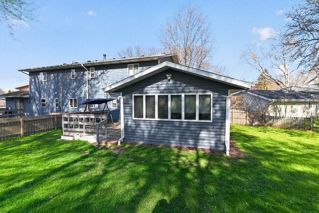 Photo - 3051 Greenway Trl