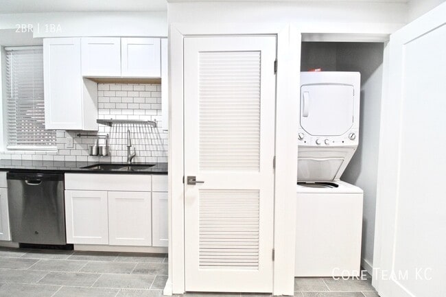 Photo - 7 E 38th St Unidad 7E-2