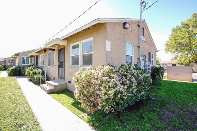 Building Photo - Dracaea Avenue Unit 21835