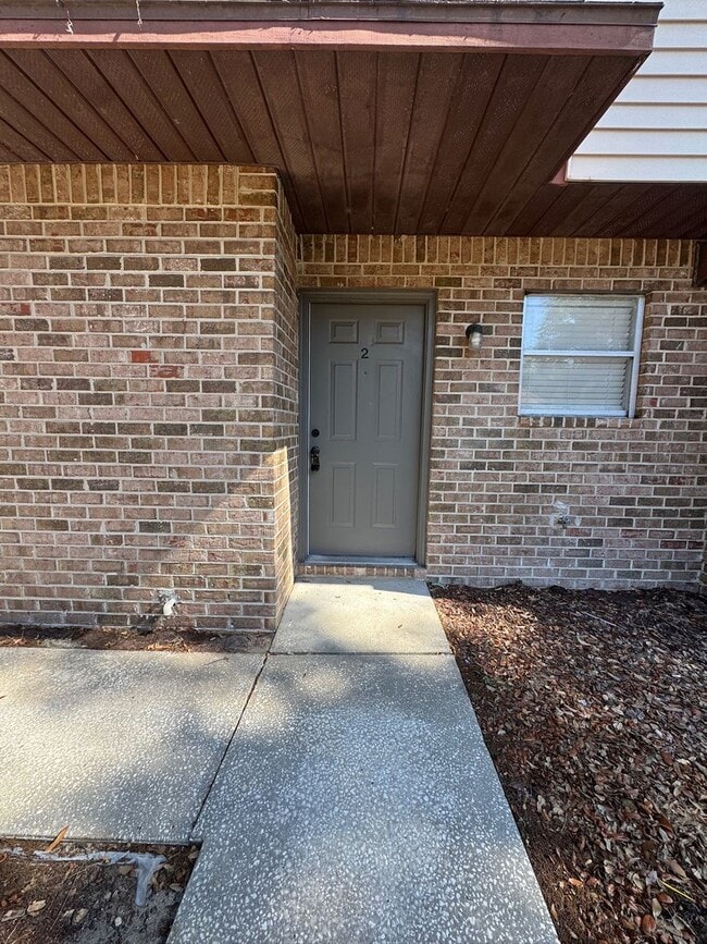 Building Photo - 1197 Bentley Rd Unit 2