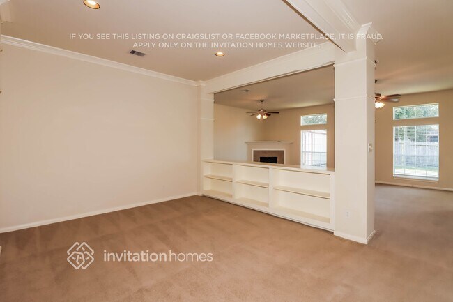 Photo - 383 Hyland Ln