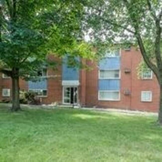Photo - 2 Bedroom 1 bath - Completely renovated - ... Unit 50-104
