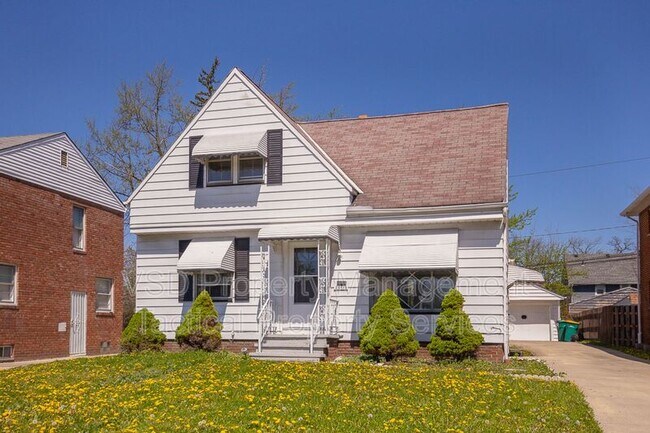 Photo - 20115 Libby Rd