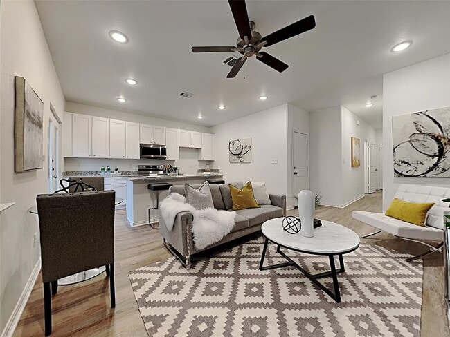 Photo - Modern Built Townhome with Fenced Yard – Perfectly Situated Minutes from Fort Worth & Dallas