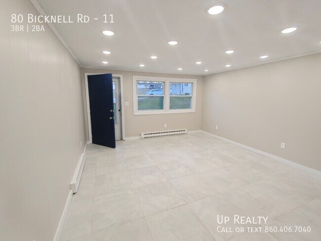 Photo - 80 Bicknell Rd Unit 11