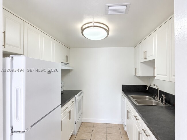 915 NW 1st St Unit LP0314
