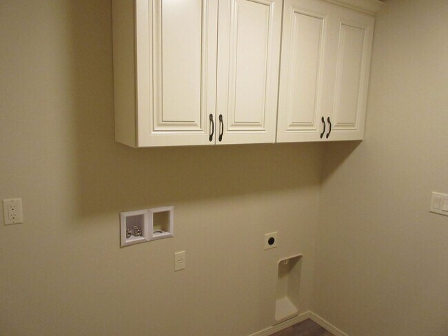 Photo - Newer 2 bed / 2 Bath Site Built Home