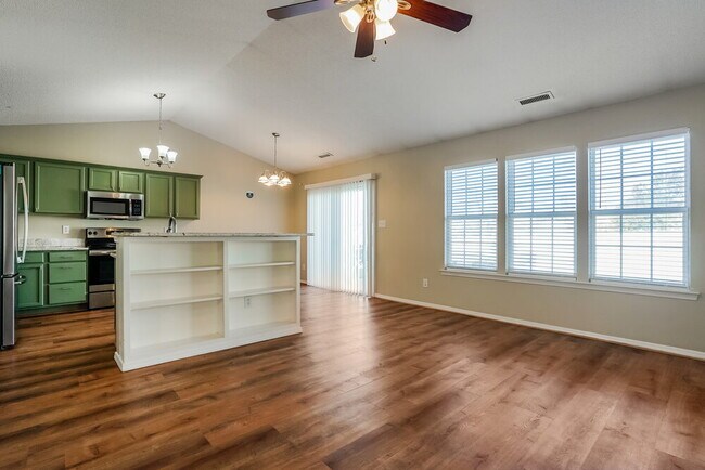 Photo - 2004 Olive Tree Ln