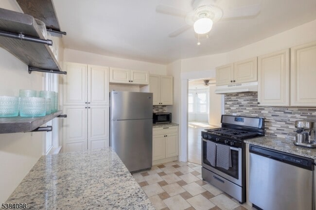 Photo - 617 Washington Ave