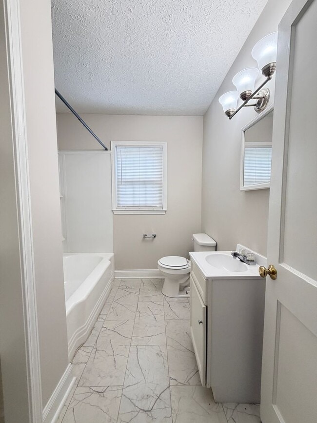 Photo - Wonderful 3 Bed and 1 Bath!