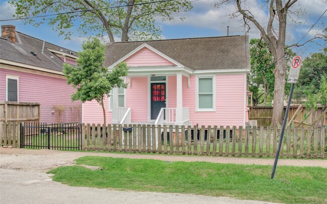 Photo - 2119 Kane St