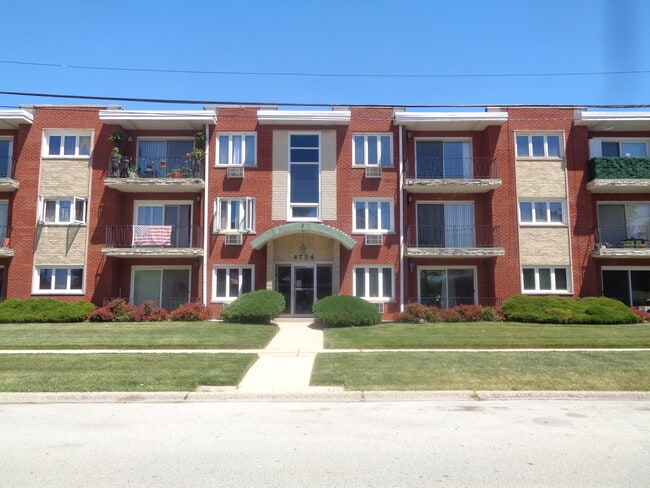 Building Photo - 4754 W 101st St Unit 3B
