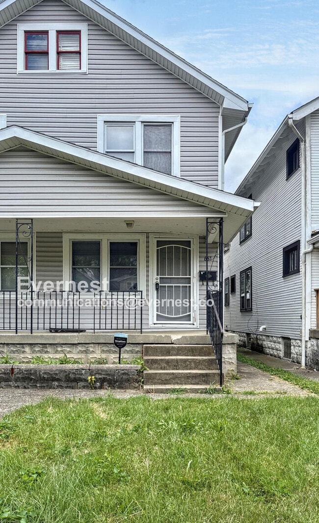 Building Photo - Lovely 3-Bedroom Home with Great Space / A...