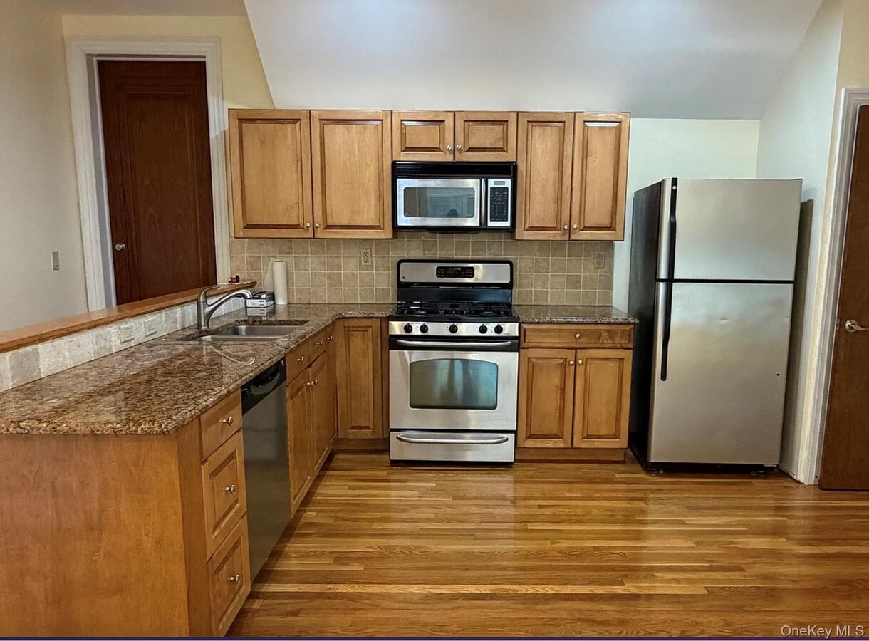 Photo - 5 Candlewood Ct