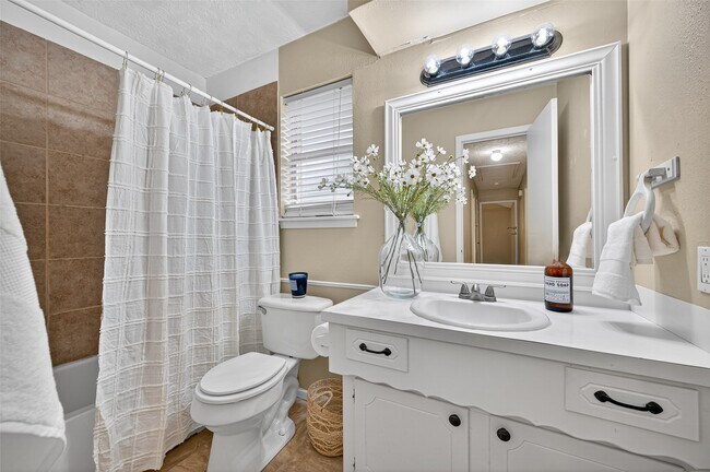 Photo - 23919 Farm Hill Dr