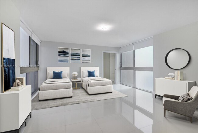 Photo - 2950 NE 188th St Unidad 343