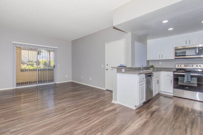 Club Pacifica Apartment Homes