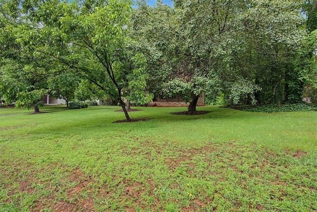 Photo - 2985 Fredrick Dr