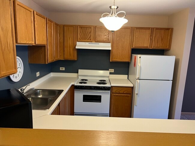 Photo - 801 N McLean Blvd