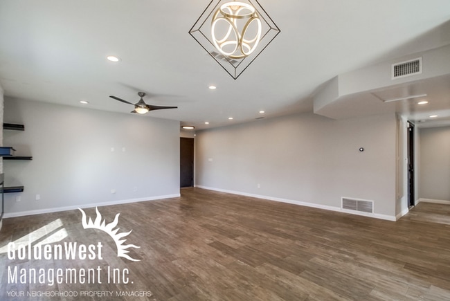 Updated 3Bdm 2Ba Single-Family Home in Paradise Hills!