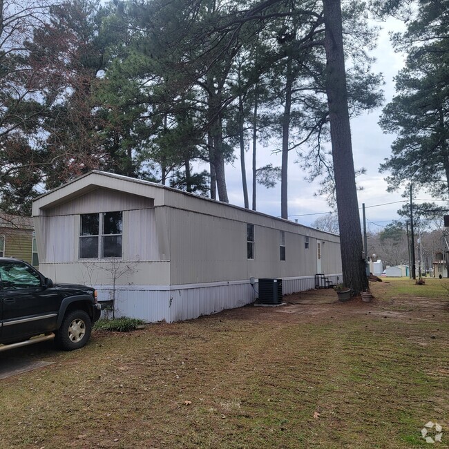 Building Photo - 1315 New Natchitoches Rd Rental