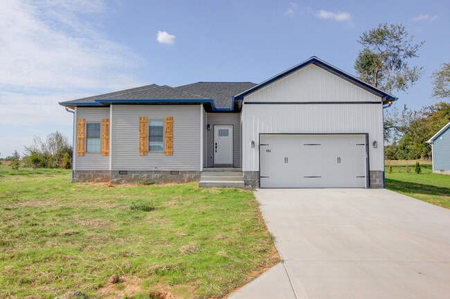 Photo - 102 Riverbend Dr