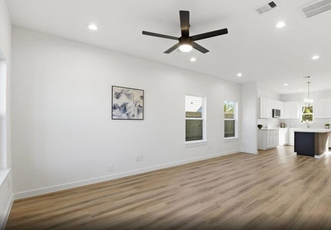 Photo - 7958 Henson St Unidad A