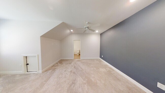 Photo - 149 Debardeleben Unit 204